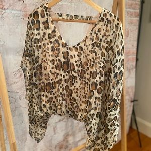 Brand new blouse with tag still on it.